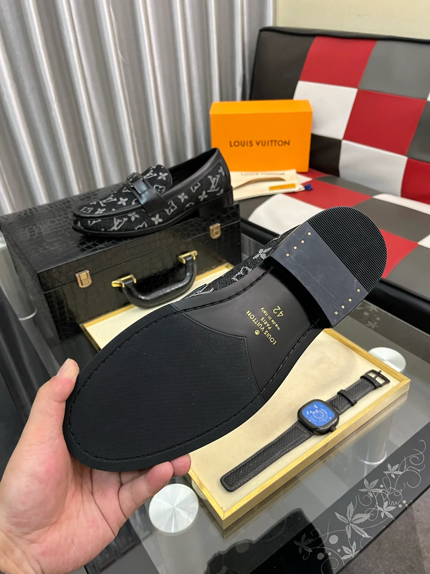 Men's Men's Shoes Men's Men's Shoes 💰520⌚️⌚️[LV] The most popular classic Louis Vuitton leather shoes. Synchronized with the official website, the upper adopts Italian imported upper embossing➕comfortable cowhide lining, fashionable atmosphere, unique brand and unique craftsmanship. Highlighting the hot style of the new year. Stop hesitating, stop wandering, get it now. Code number: 38--44. 3️⃣colors available